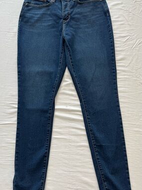 Women’s Levi’s Dark Blue Slim Jeans